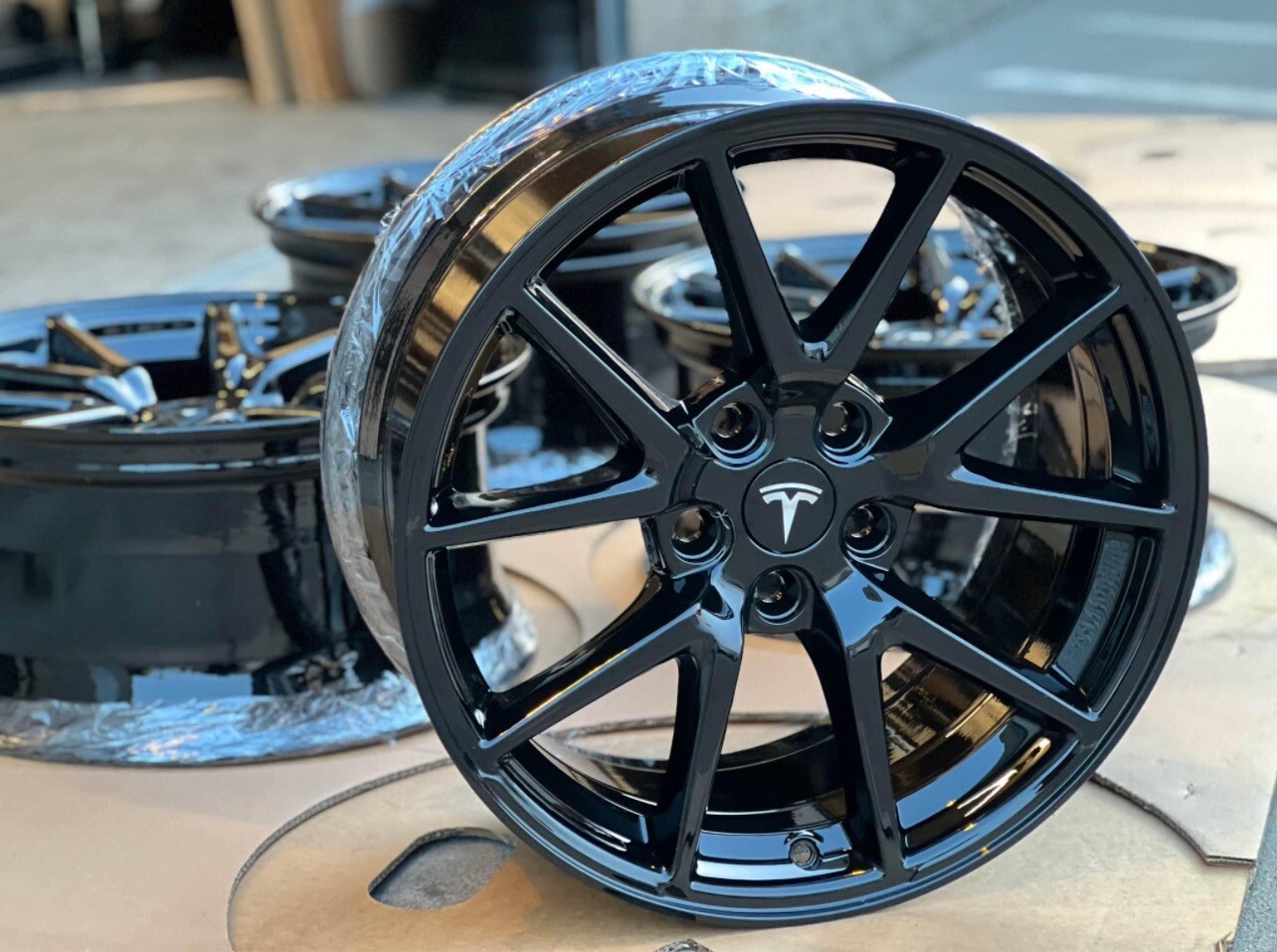Tesla Model 3 Disc Rims 18