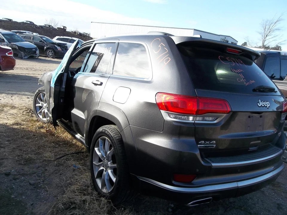 Cuarto de vidrio usado para: Jeep Grand Cherokee 2016 cromo moldura privacidad Foto 4 de 4