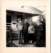 Vintage 1940s WWII Era Photo Family Portrait Soldier Home Front Snapshot 455