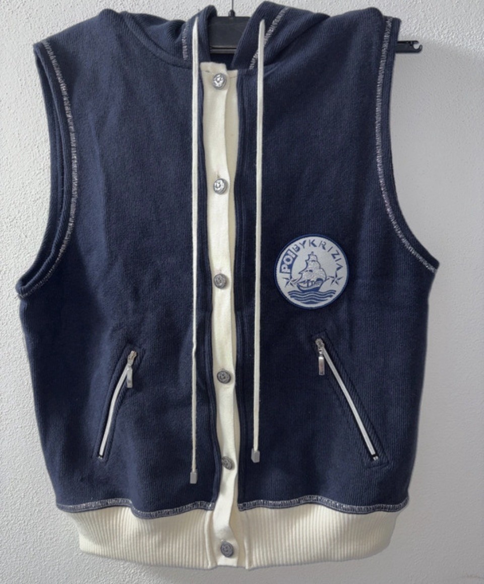 Gilet vintage "Poi by Krizia" con cappuccio – Cotone & Cashmere (TG 42)