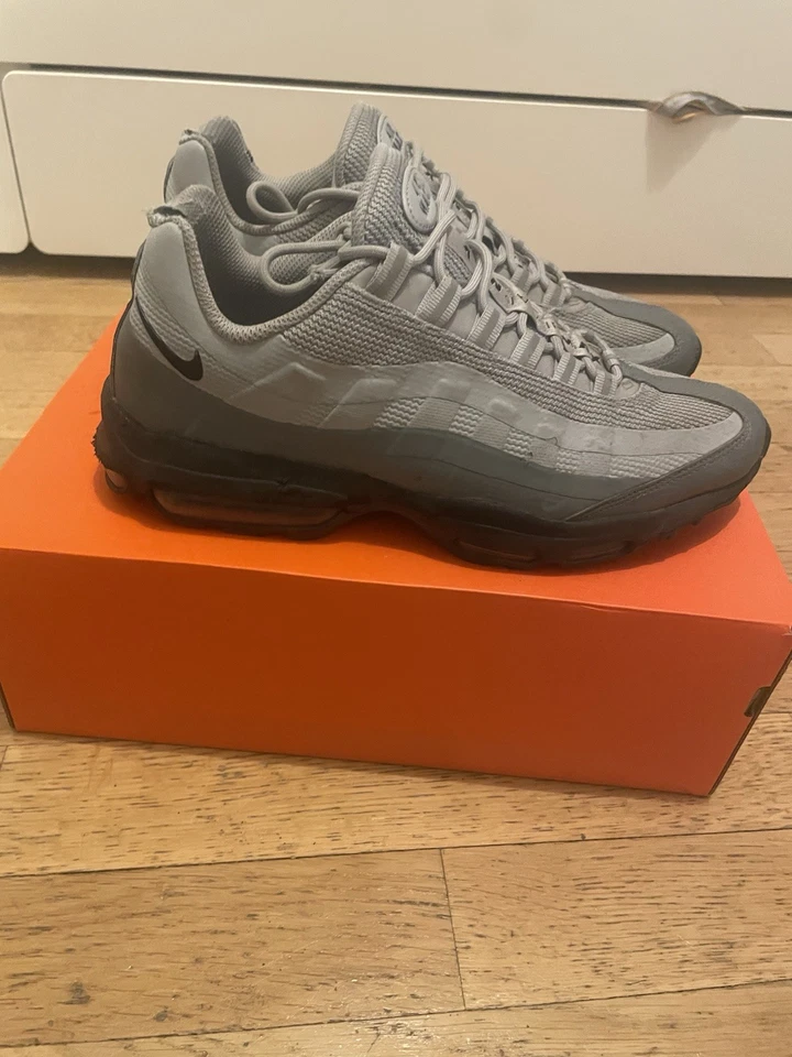Nike Air Max 95 Essential, Foto 2 von 5