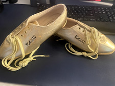 Vintage 1992 Women's Gold LA Gear Walker Comfort Leather Tennis Shoes, Size 7