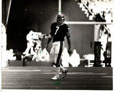 2 - 1977 /78 CHICAGO SUN TIMES TYPE 1 PHOTOS of BEARS QUARTERBACK - BOB AVELLINI