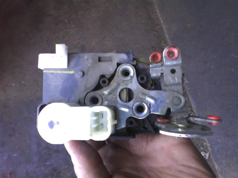 UPLANDER 2007 Keys/Latches/Locks 121362 Foto 3 de 4