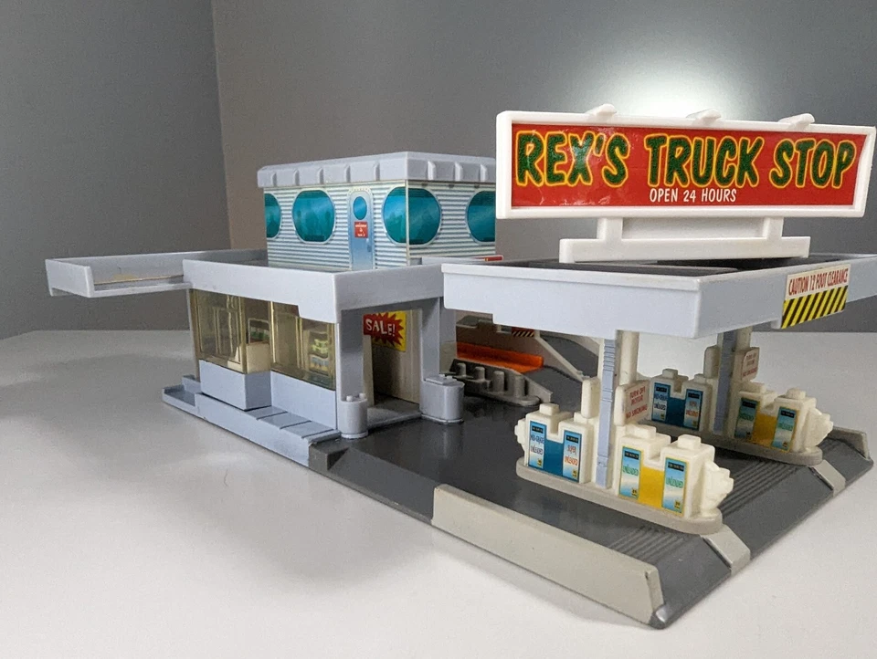 PARTS Micro Machines Playset Deep Sea Drive Thru, Rex's Truck Stop, Merkin Motor - Image 2 of 4