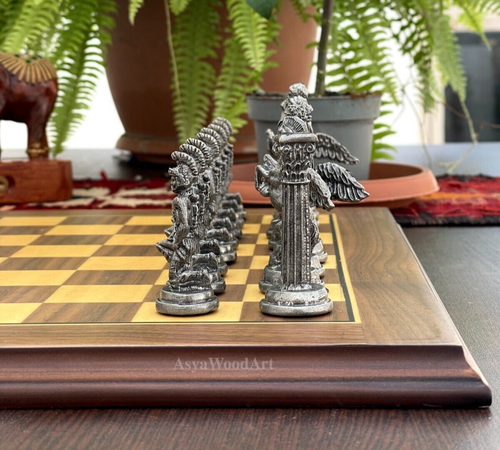 American Walnut Wooden Chess Board , Metal Chess Pieces With Pegasus Theme - Picture 9 of 12