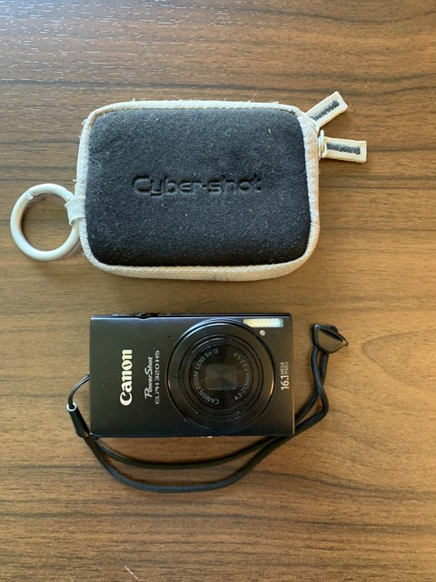 Canon PowerShot ELPH 320 HS / IXUS 240 HS 16.1MP Digital Camera - Black