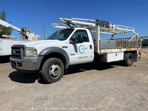 2005 Ford F-550 