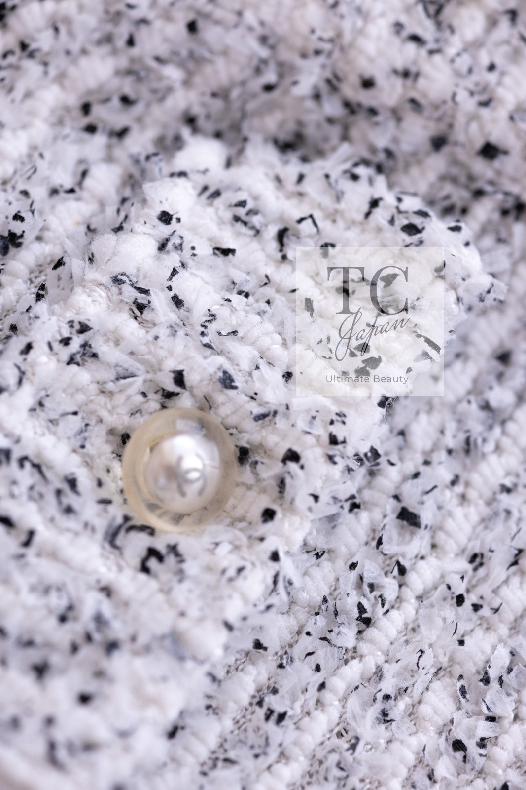 $1.8K CHANEL 16PS White Gray Sleeveless CC Buttons Stretch Knit Dress 36 US4 thumbnail 14