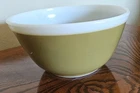 Vintage Pyrex Nesting Mixing Bowl Americana Fall #402 Verde Green Avocado 1.5 Q