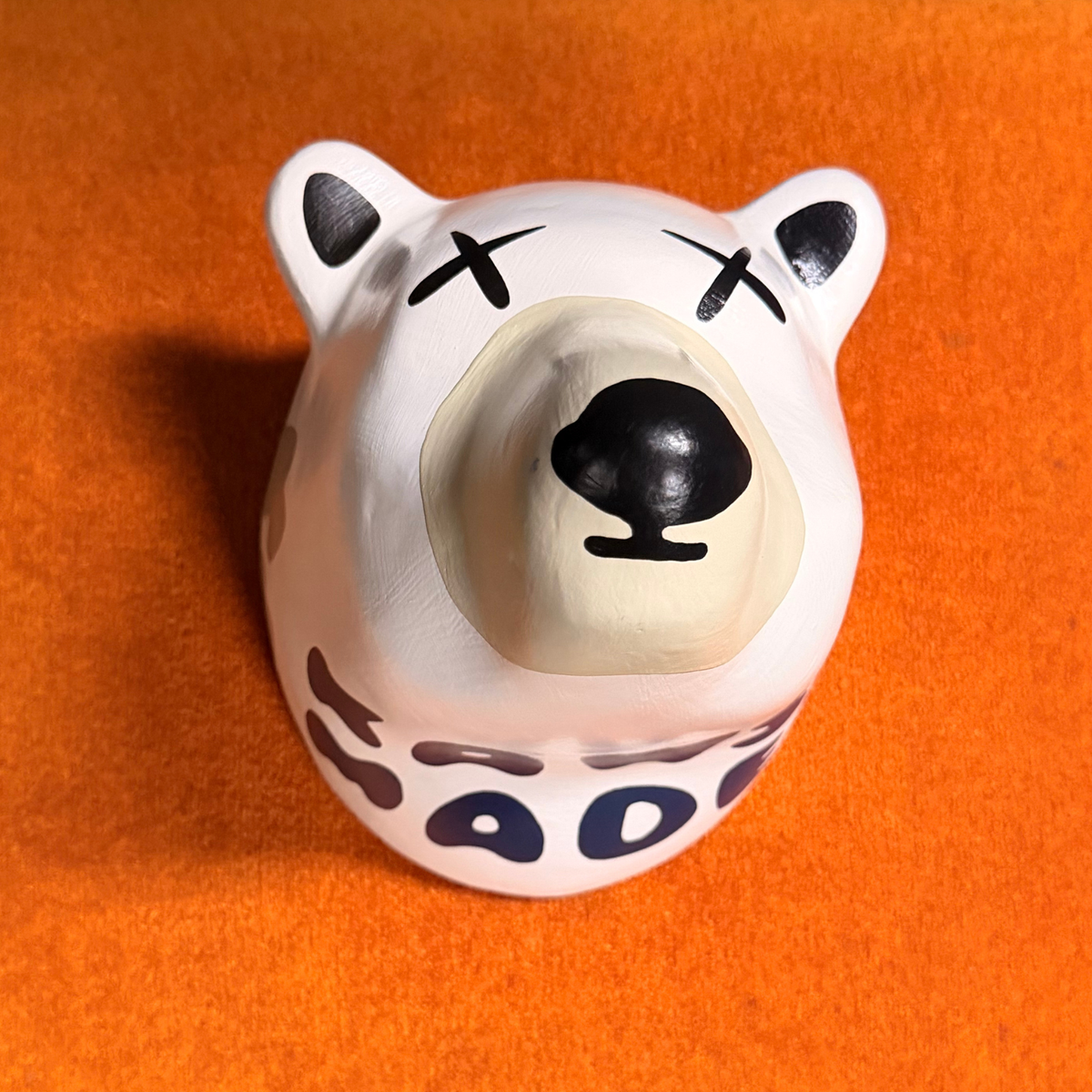 HUMAN MADE KAWS POLAR BEAR TROPHY 張り子 張子 KAWS x Human Made Polar Bear Pulp Figure Limited Edition Authentic