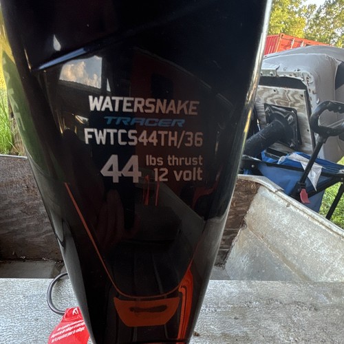 11ft John Boat With 40lb Thrust Trolling Motor Does Not Come With Trailer ￼￼
