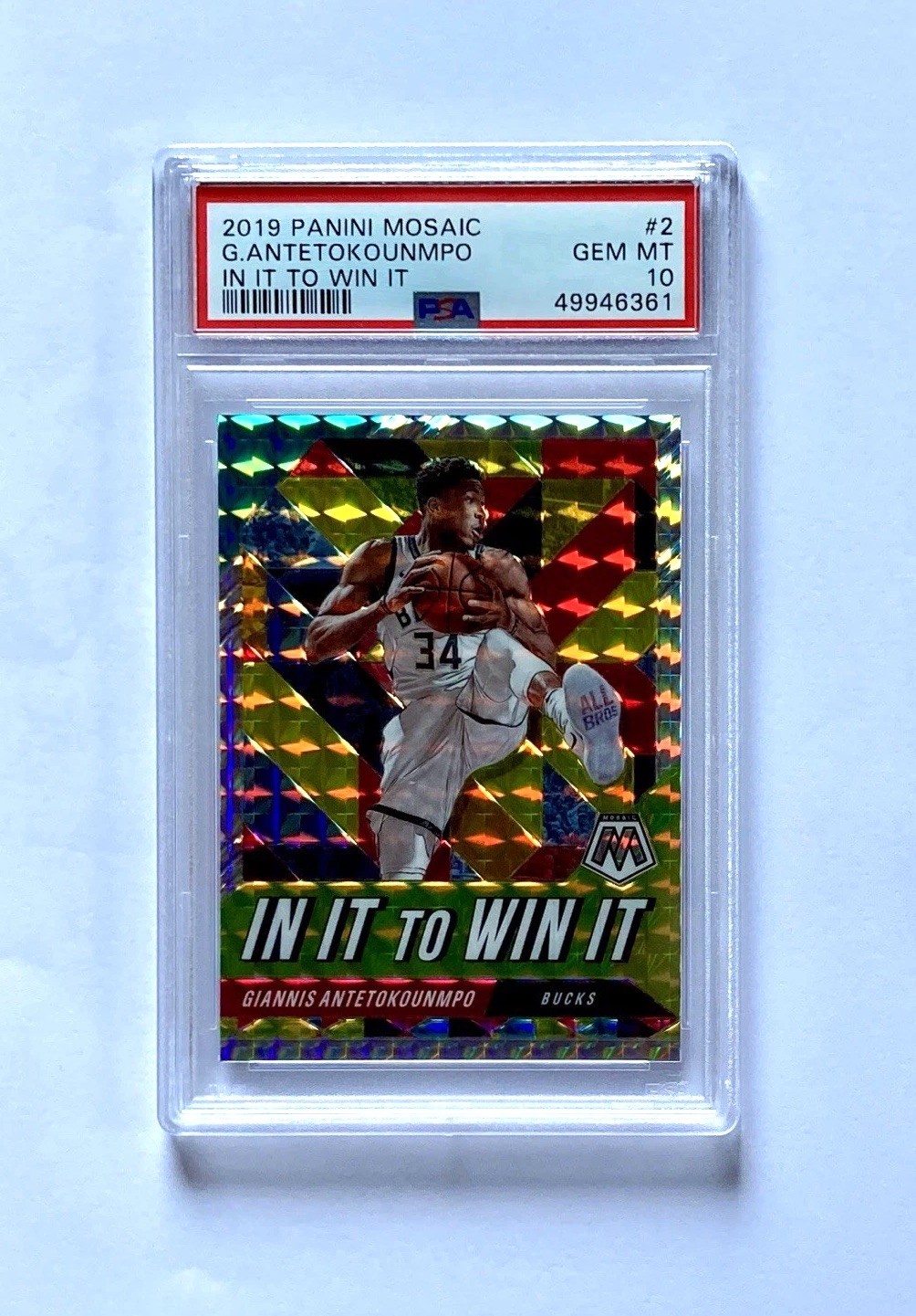 2019-20 Panini Mosaic - Giannis Antetokounmpo #2 In It To Win It Prizm PSA 10