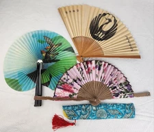 Lot of Vintage Oriental / Asian / Japanese Hand Folding Fans