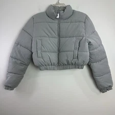 Pretty Little thing Gray SUPER CROPPED PEACH SKIN PUFFER Size 4