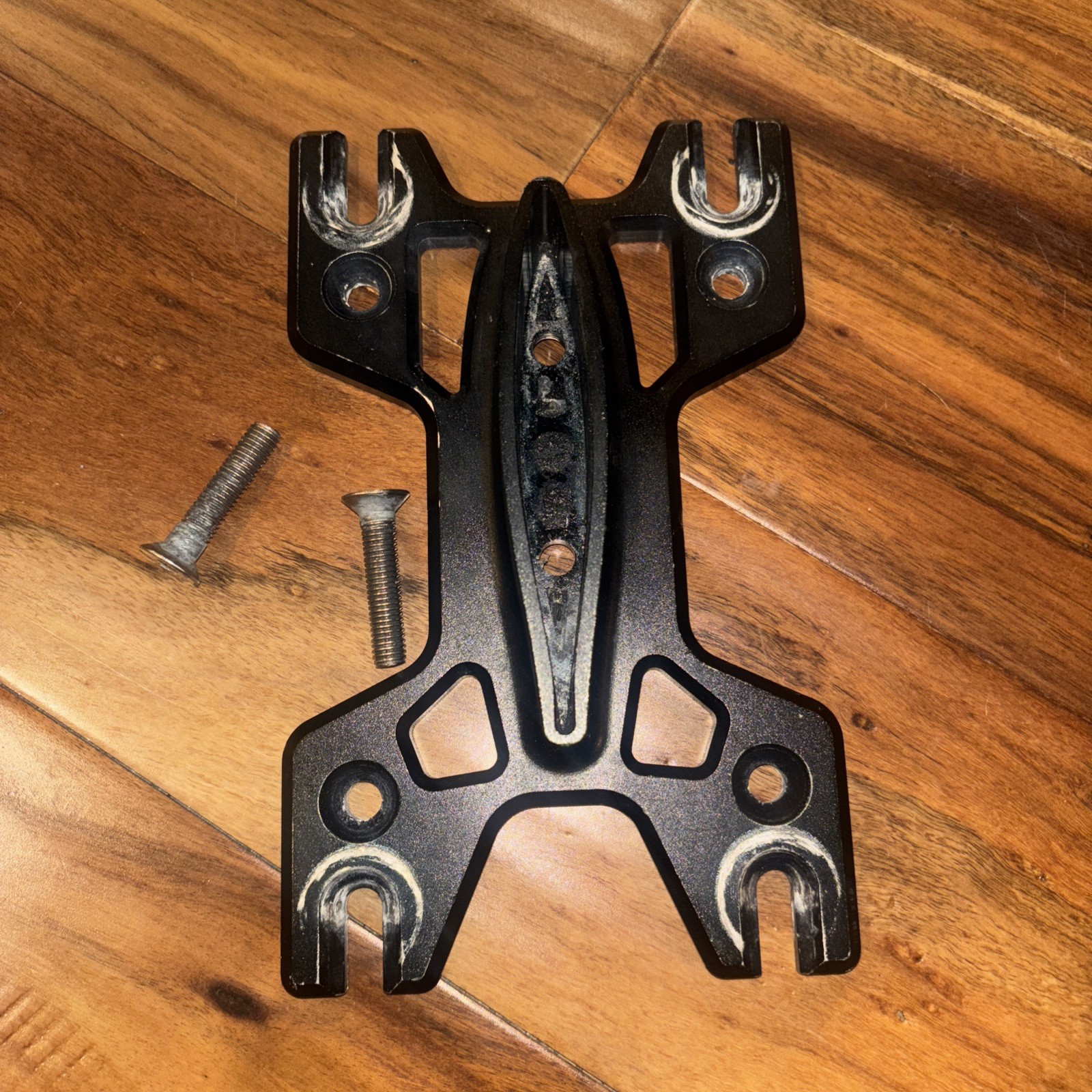 Slingshot Hoverglide and Phantasm Mast Plate for Wing Kite and Wake Foiling