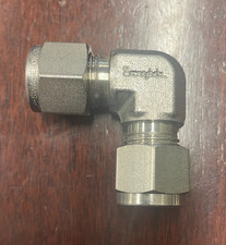 NEW- Swagelok SS-600-9--316 Stainless Steel Union Elbow 3/8" OD