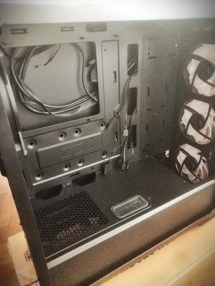 CoolerMaster MasterBox 520 Black ARGB  120mm - Image 3 of 4