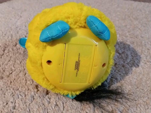 2012 Hasbro Furby Electronic Toy - Lightning Zap Yellow and Teal - Picture 5 of 7