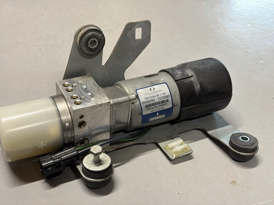 Mini Cooper R53 Convertible Genuine Roof Electric Motor Pump 7079880 BMW - Image 3 of 3
