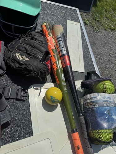 Easton Gametime Catchers Gear Set With batting Helmet Bats Training Ball Gloves - Picture 5 of 12