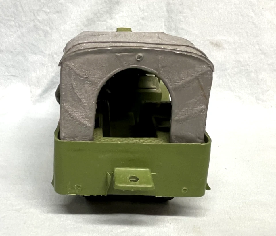 Vintage 1960s MPC U.S. Armed Forces Battlefront Playset Jeep with Driver and Top - Image 3 of 4
