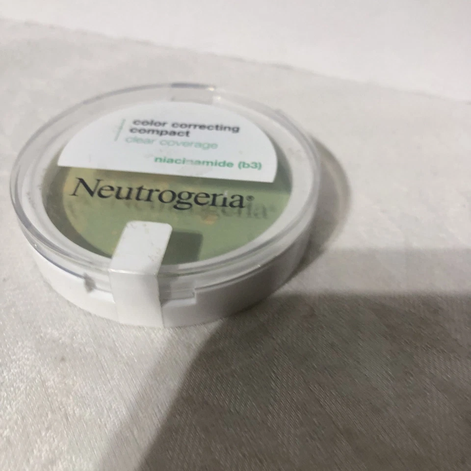 Neutrogena Color Correcting Compact Clear Coverage New & Sealed - Image 2 of 3