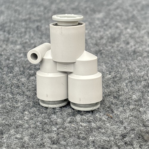 Lot of 2 - SMC KQ2U10-00A 10mm Push-In to Push-In Pneumatic Tubing Fitting - Picture 11 of 14