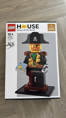 Designer Signed version: NEW SEALED LEGO : A Minifigure Tribute (40504)