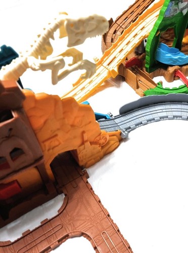 Thomas Trackmaster Bundle Dragon Drop Jungle Quest Roaring Dino Run + MORE - Picture 6 of 10