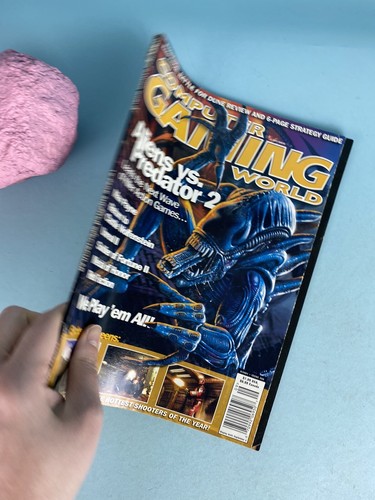 COMPUTER GAMING WORLD MAGAZINE SEP 2001 #206 ALIEN VS. PREDATOR 2 - Picture 2 of 11