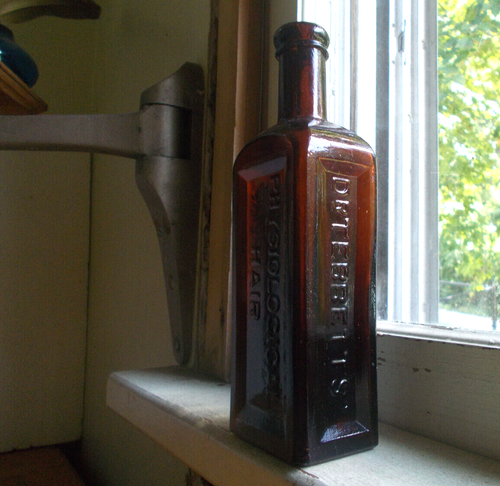 1860s DEEP AMBER APPLIED LIP DR.TEBBETT'S PHYSIOLOGICAL HAIR REGENERATOR NICE! - Picture 10 of 14