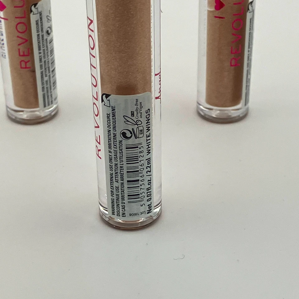 Brillo de labios Revolution I Heart Revolution metal Angel Heart Heart alas blancas 3 piezas Foto 3 de 4