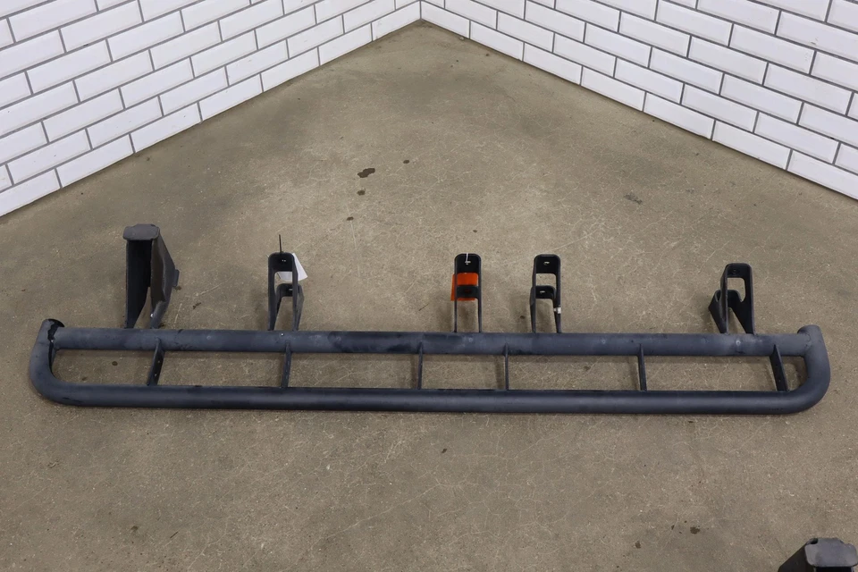 2003-2009 Hummer H2 Pair LH&RH OEM Rock Rails - Image 2 of 4