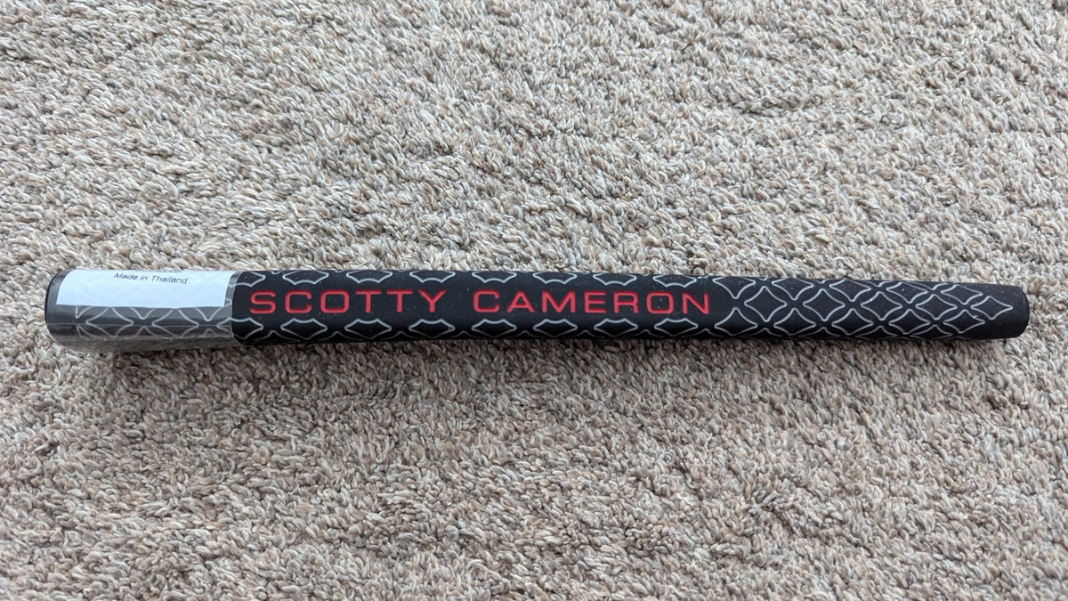 Scotty Cameron Textured Gray Pistolero Plus Black With Red Scotty Cameron Textured Gray Pistolero Plus Black With Red