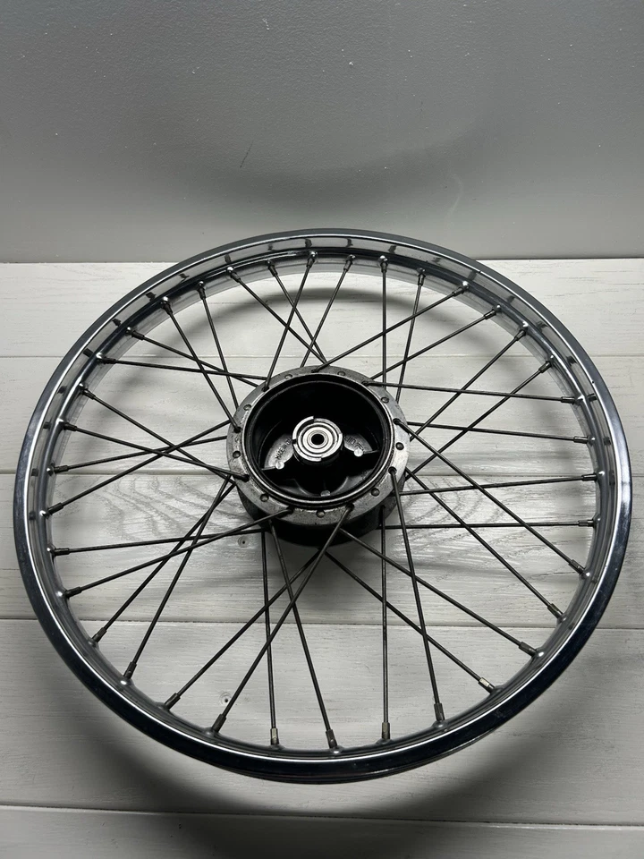 Llanta delantera Kawasaki KE100 1978 Foto 2 de 4