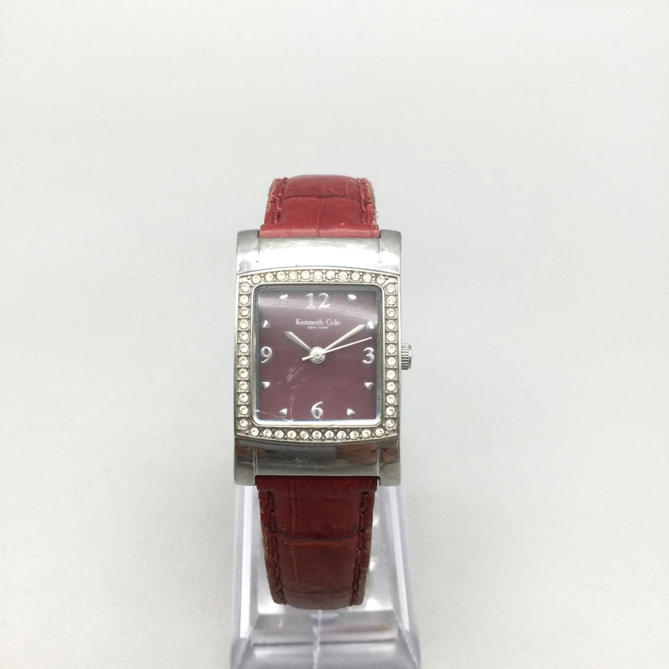 Reloj Kenneth Cole Tank Mujer 22mm Tono Plateado Esfera Roja Cuero Batería Nueva Foto 2 de 4
