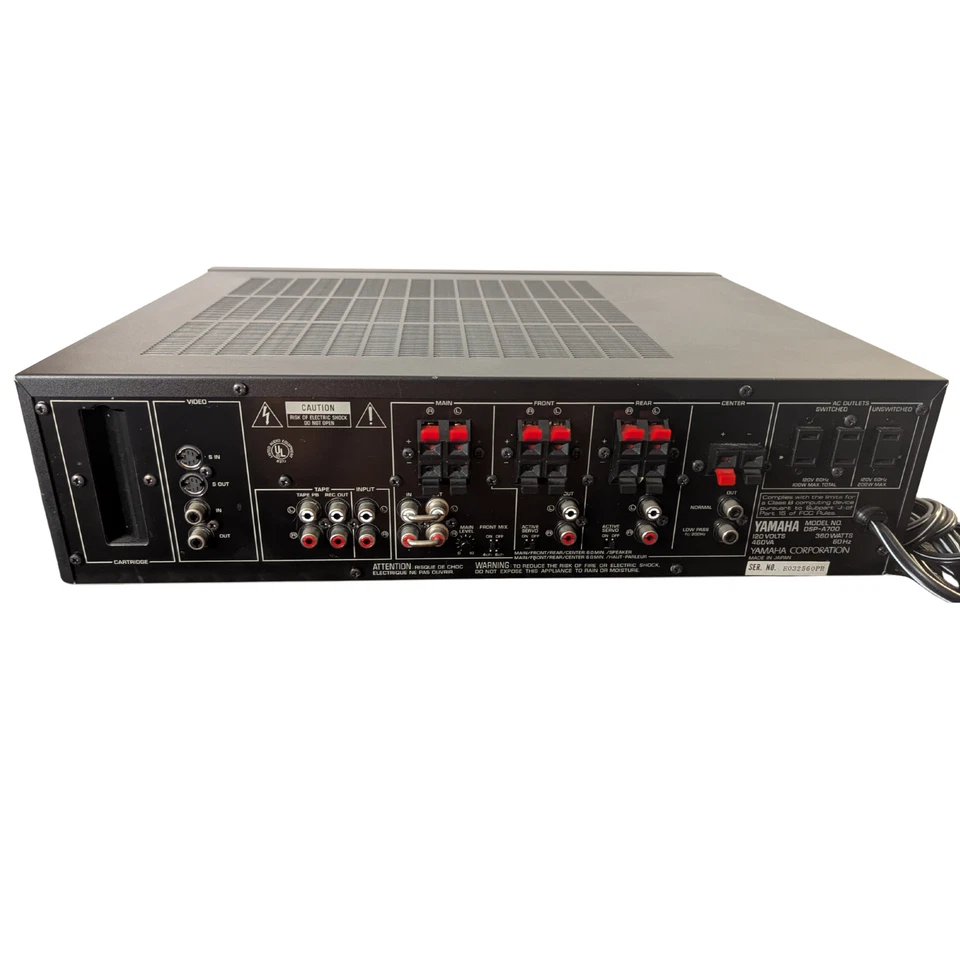 Amplificador de procesamiento de campo de sonido digital sonido natural Yamaha DSP-A700 - Probado Foto 2 de 4