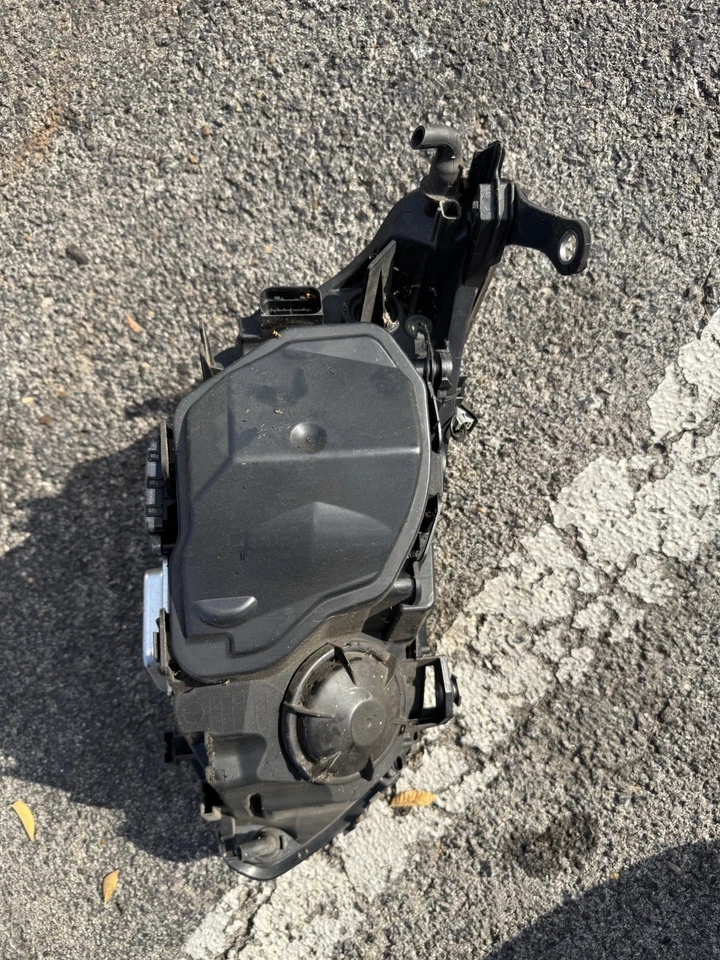 08-10 BMW E60 528i 535i 550i M5 Faros Dinámicos Xenón HID Genuinos OEM Par L&R Foto 3 de 4