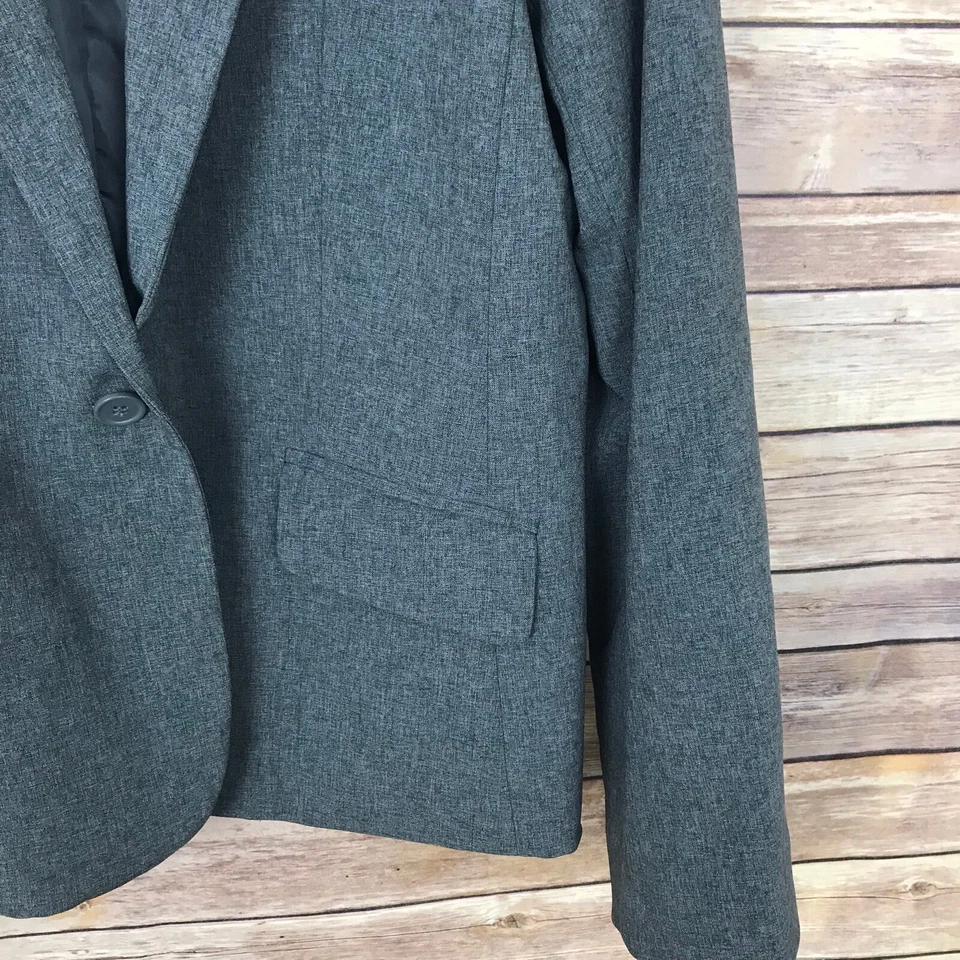 Blazer New York & Co para mujer 16 gris con un botón con muescas cuello forrado liso Foto 2 de 4