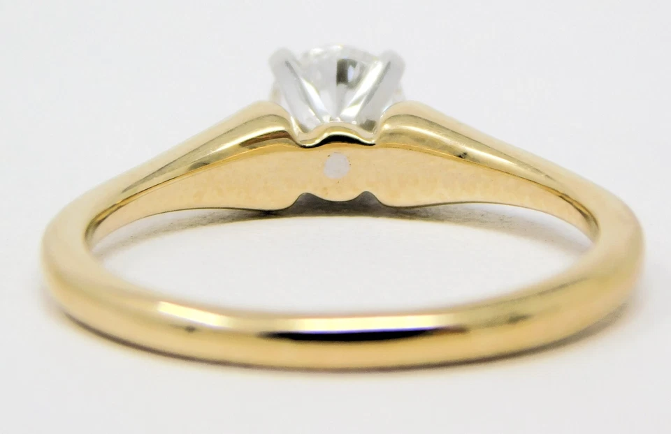 Помолвочное кольцо из золота 14 карат ∼4,5 мм с одним бриллиантом и акцентами размер 5,5 B6639 - Изображение 3 из 4