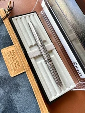 PILOT Fountain Pen Elite Black Steel Grid Nib-F 14K-585 VINTAGE H1081 1981 model