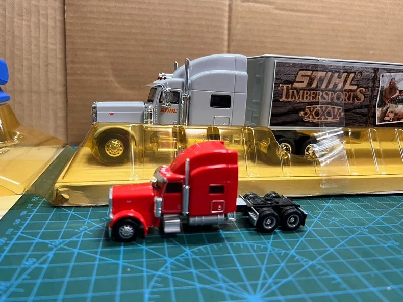 Norscot Stihl Timbersports XXV Anniversary Peterbilt Model 379 1:50 Metal Truck - Image 3 of 4