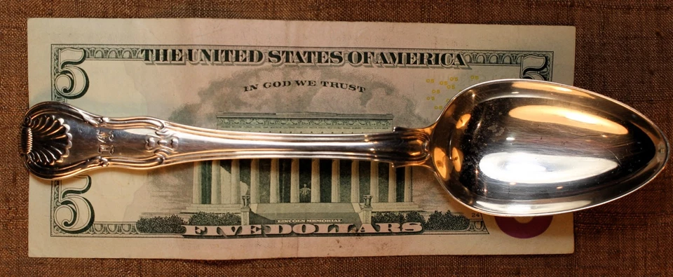 Набор из 3 столовых ложек из стерлингового серебра с грузинскими королевскими песочными часами (Lon1815, Wm.Eley&Wm.Fearn) - Изображение 3 из 4