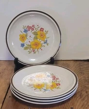 4 Casual Elegance Hearthside  Stoneware 7 7/8" Salad Plates  JAPAN