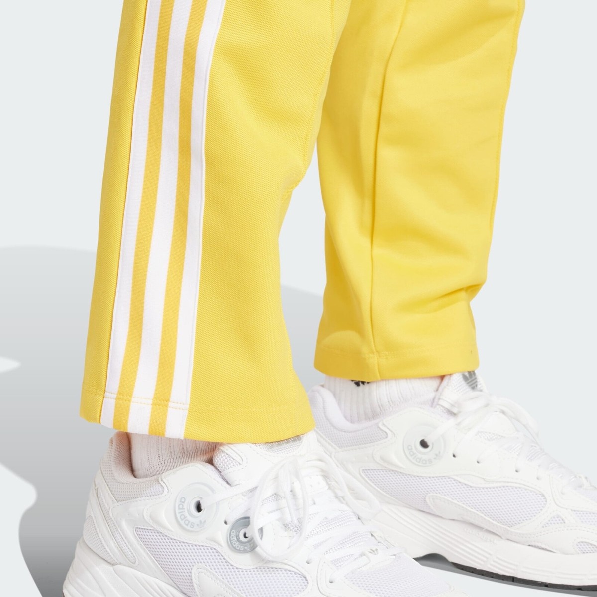 Women's 2 Adidas Originals YELLOW Version Montreal Track