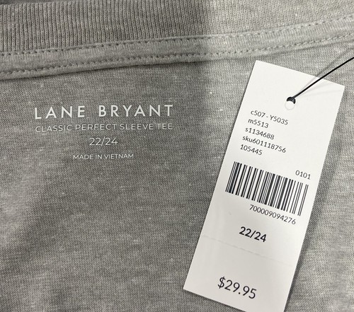 NWT. Lane Bryant women's size 22/24 (3x) classic tee with v-neck. - Picture 7 of 7