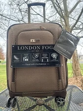 LONDON FOG CHADWELL COLLECTION 20" EXPANDABLE 8-WHEEL SPINNER CARRY ON