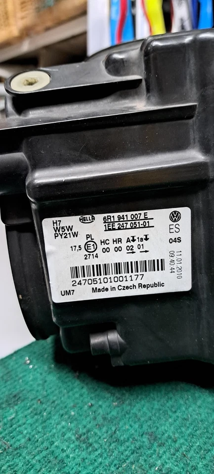 VW Polo 6R Original Scheinwerfer Halogen links 6R1 941 007 E - Bild 4 von 4