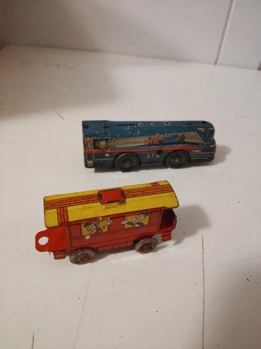 1950s Marx Walt Disney Mickey Mouse Express Tin Train Set Engine & Caboose